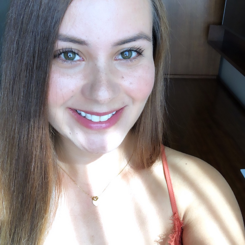 Meet your Posher, Ana